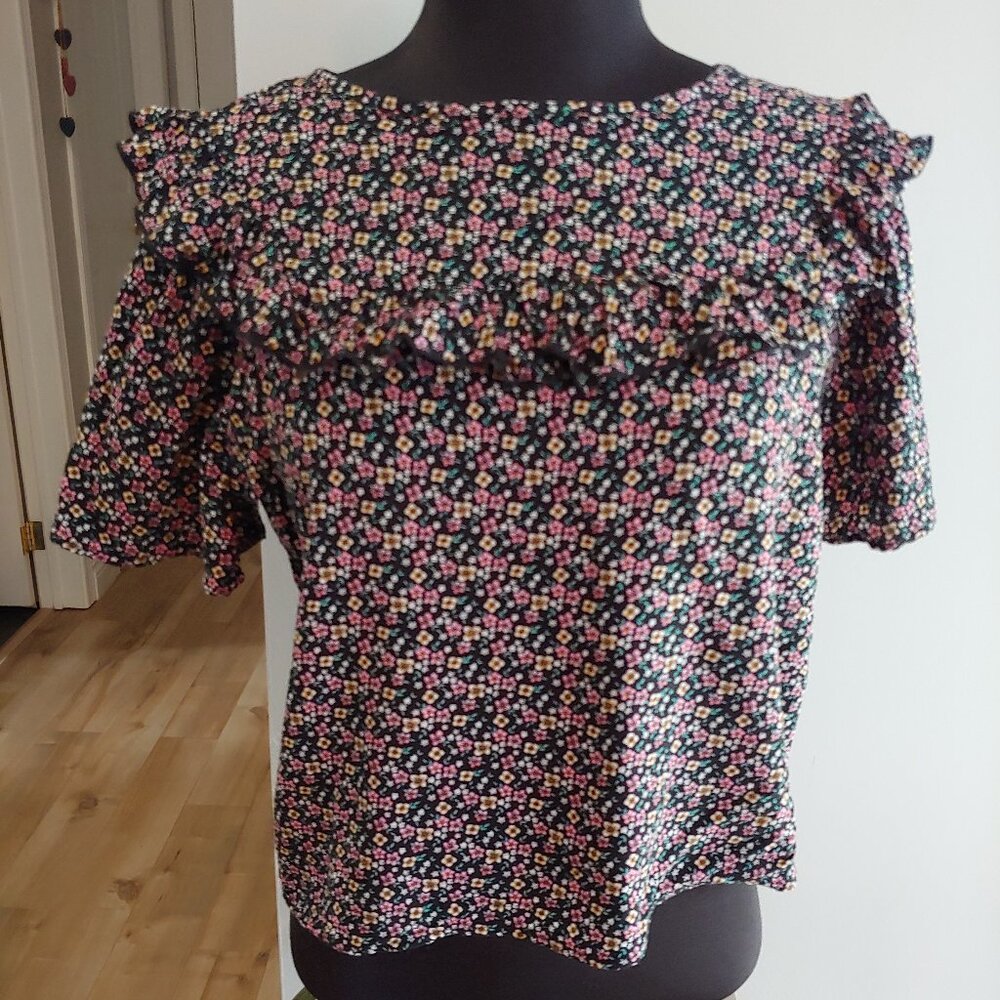Floral Flowy Blouse With Ruffles